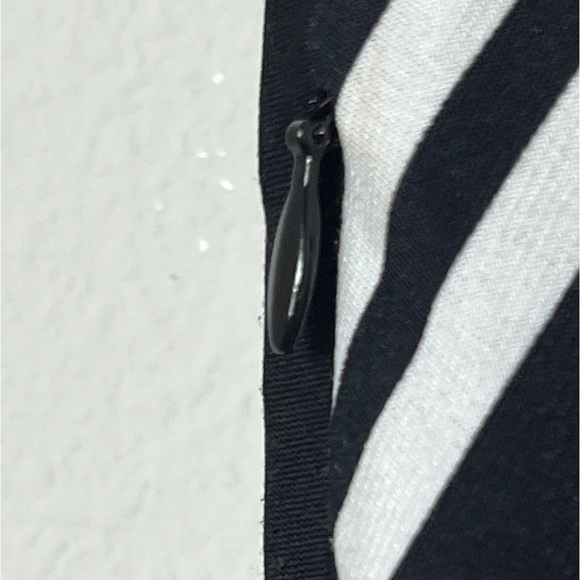 EUC Joseph Ribkoff Dress Multicolor Floral Striped Ruched Side Size 8 - Picture 9 of 11